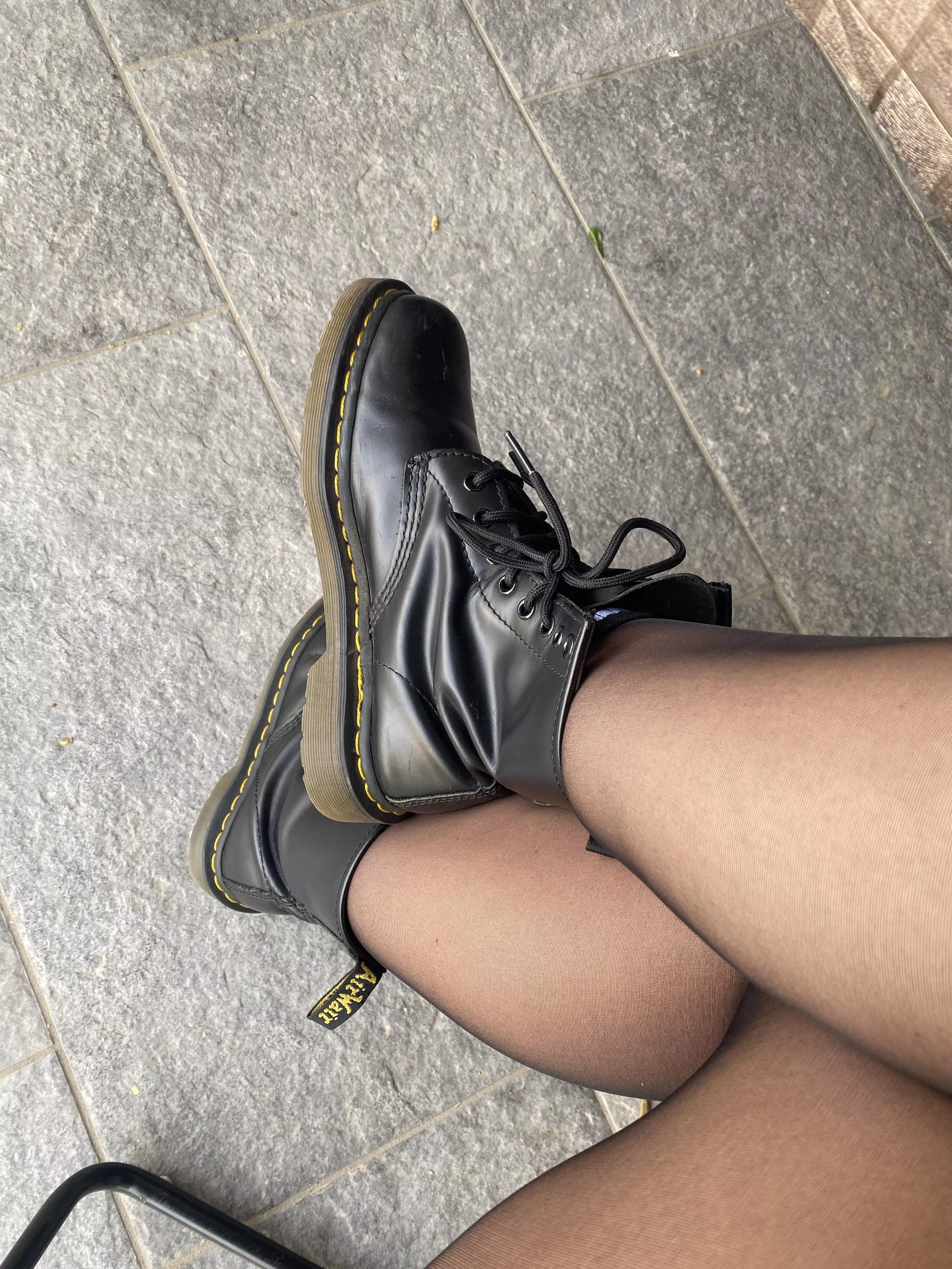 Today… black  posted by NatyBond_OF