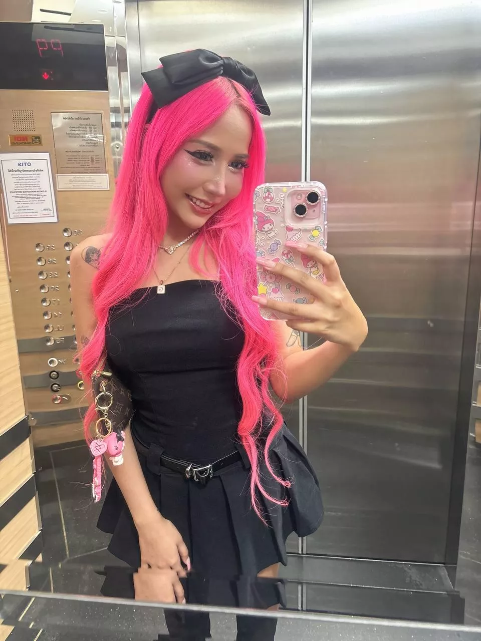 What would be your pick up line for me? F21 posted by Wiebenor