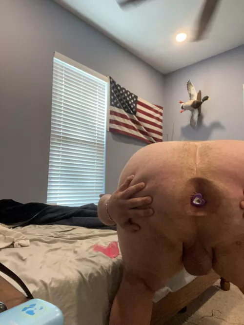 Who wants to see me play with my toys by Hot-Mycologist-3382