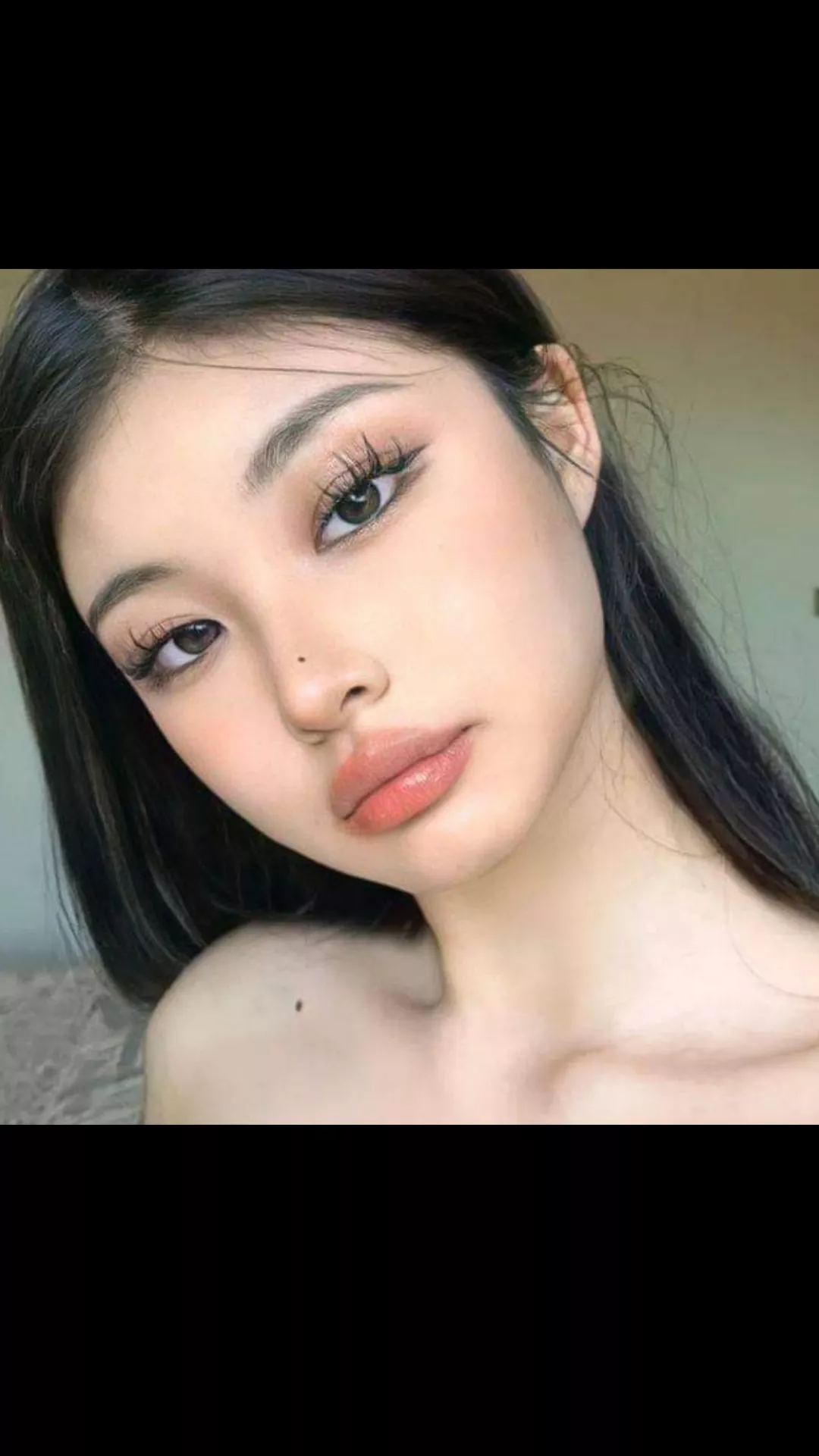 Who's she? posted by Cheap_Arm_8395