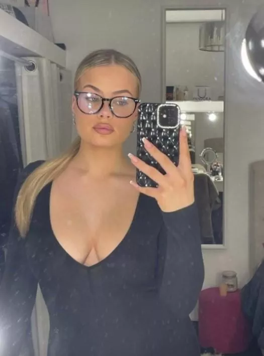 Why wearing a bra when you can look like this? posted by melicherry