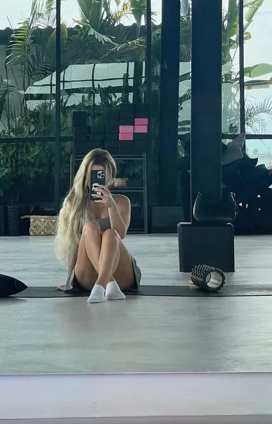 Will you come here and bend me over? posted by Apprehensive_Use5225