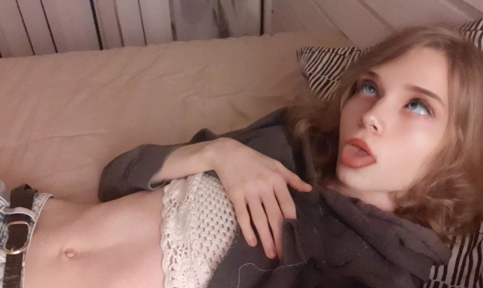 would you fuck my throat? :3 posted by saucygirlypop_69