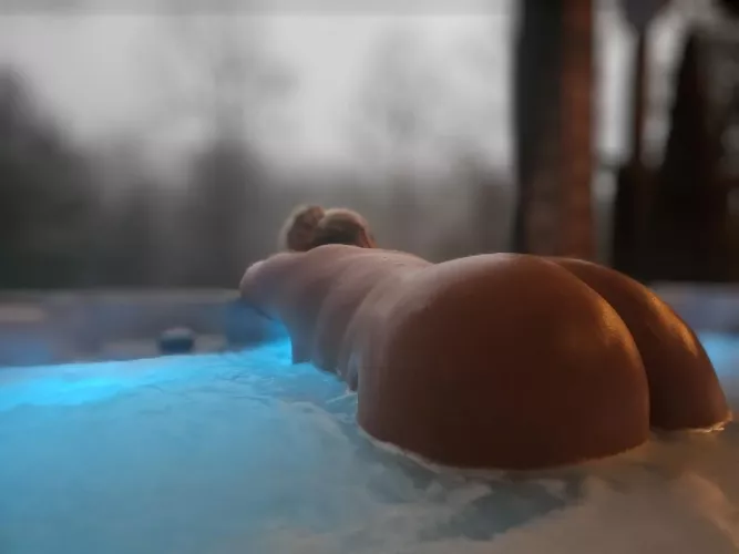 Would you please rail me before hubby gets home. Fast. Hard. And then leave. by shesLillyHart