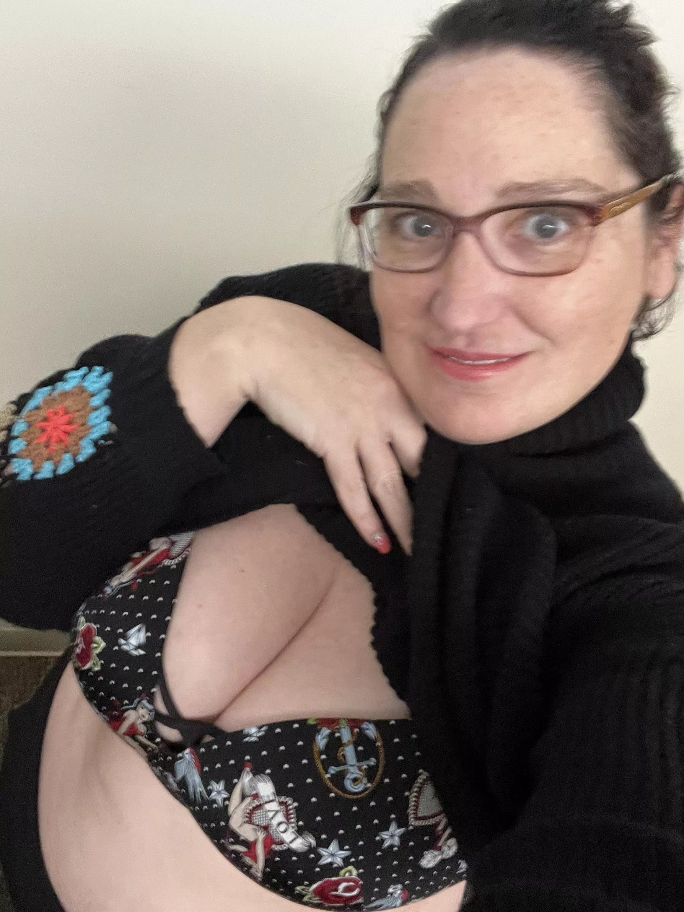 A little flash at work in my office posted by mistressladyj