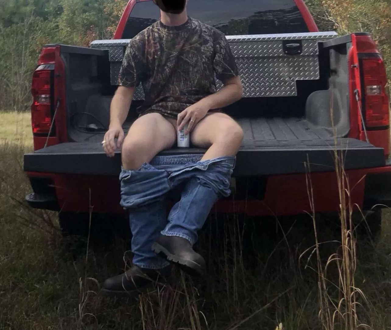 Any other rugged country fit dads like to hunt and fish? [33] posted by southern_throwaway90