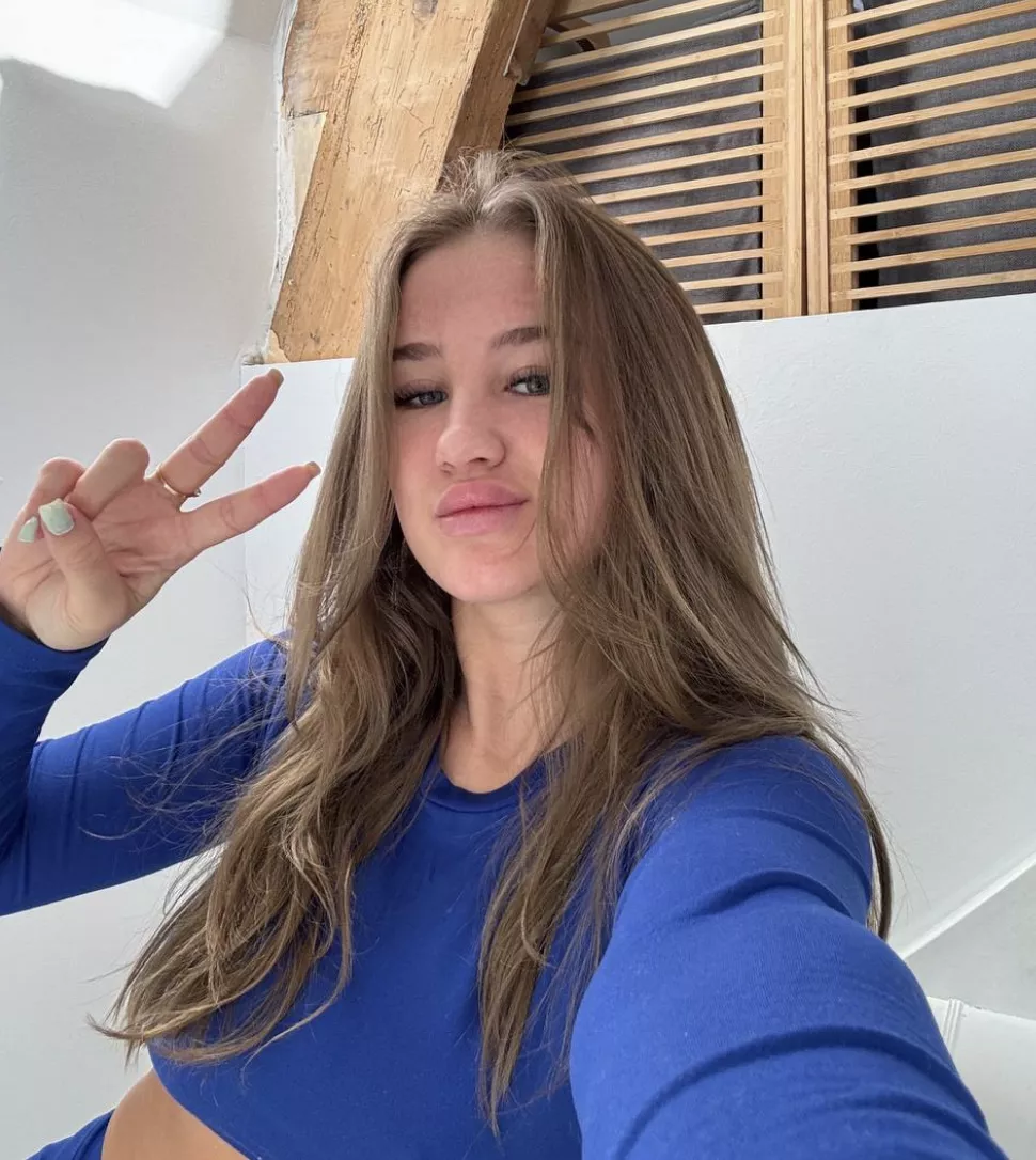 Are you into blondies? posted by PainfullyBori