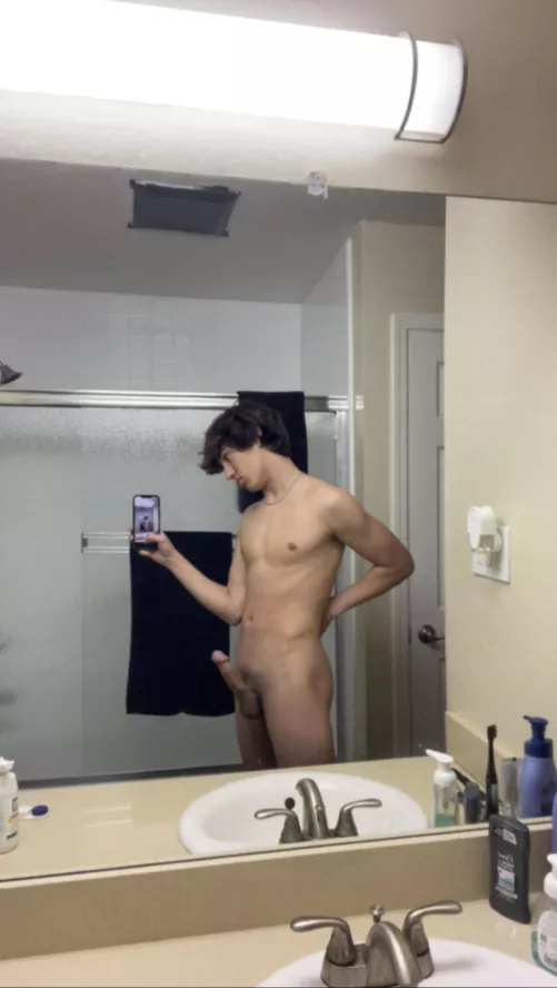 Barely 18. Give me and my dick attention and $ by FriendshipNew5987