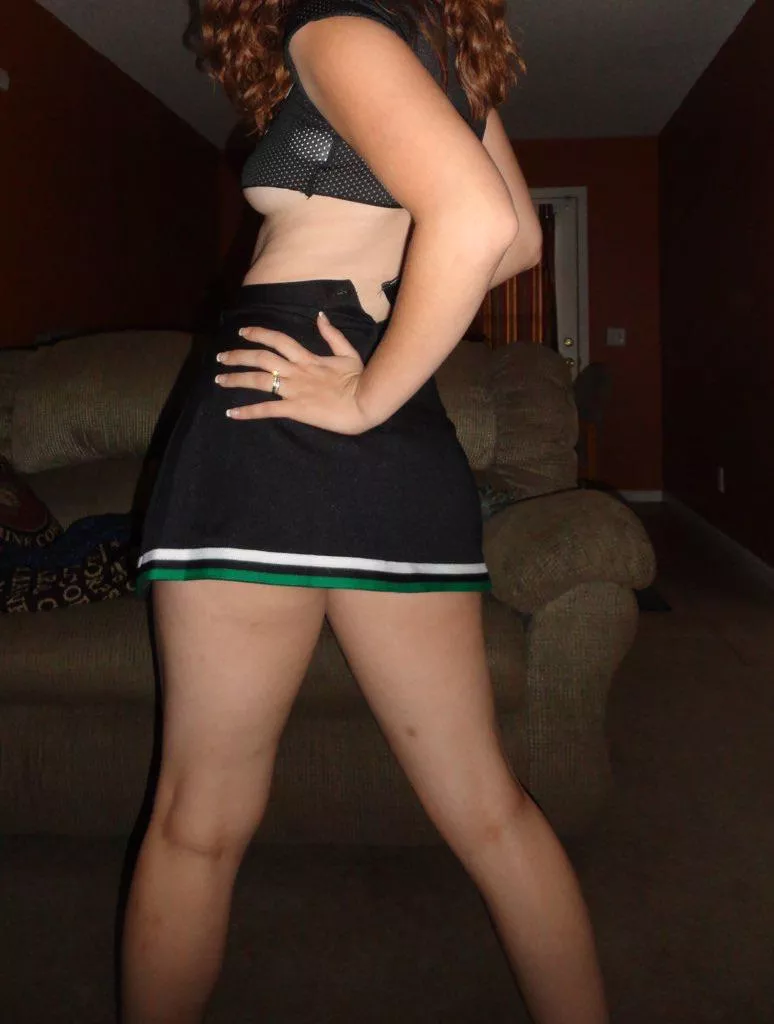 Cum see me in my old cheerleader outfit  posted by funtxcpl318