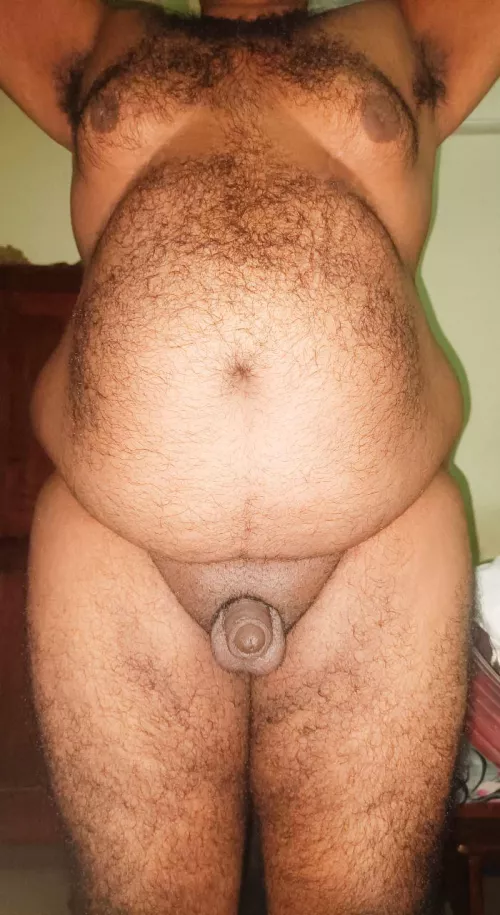 Curvy?  by chubbyfatguyy