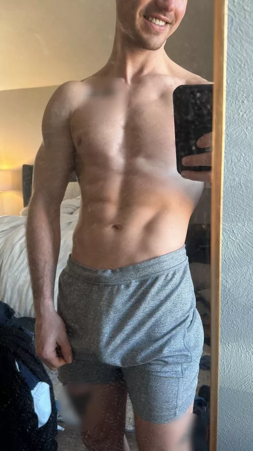 Did I catch your eye? by Cautious_Can_9458