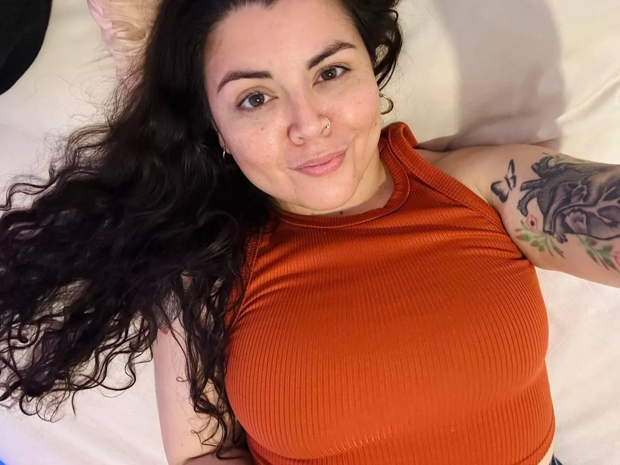 Finishing my day over here [f28] posted by nastyjulie