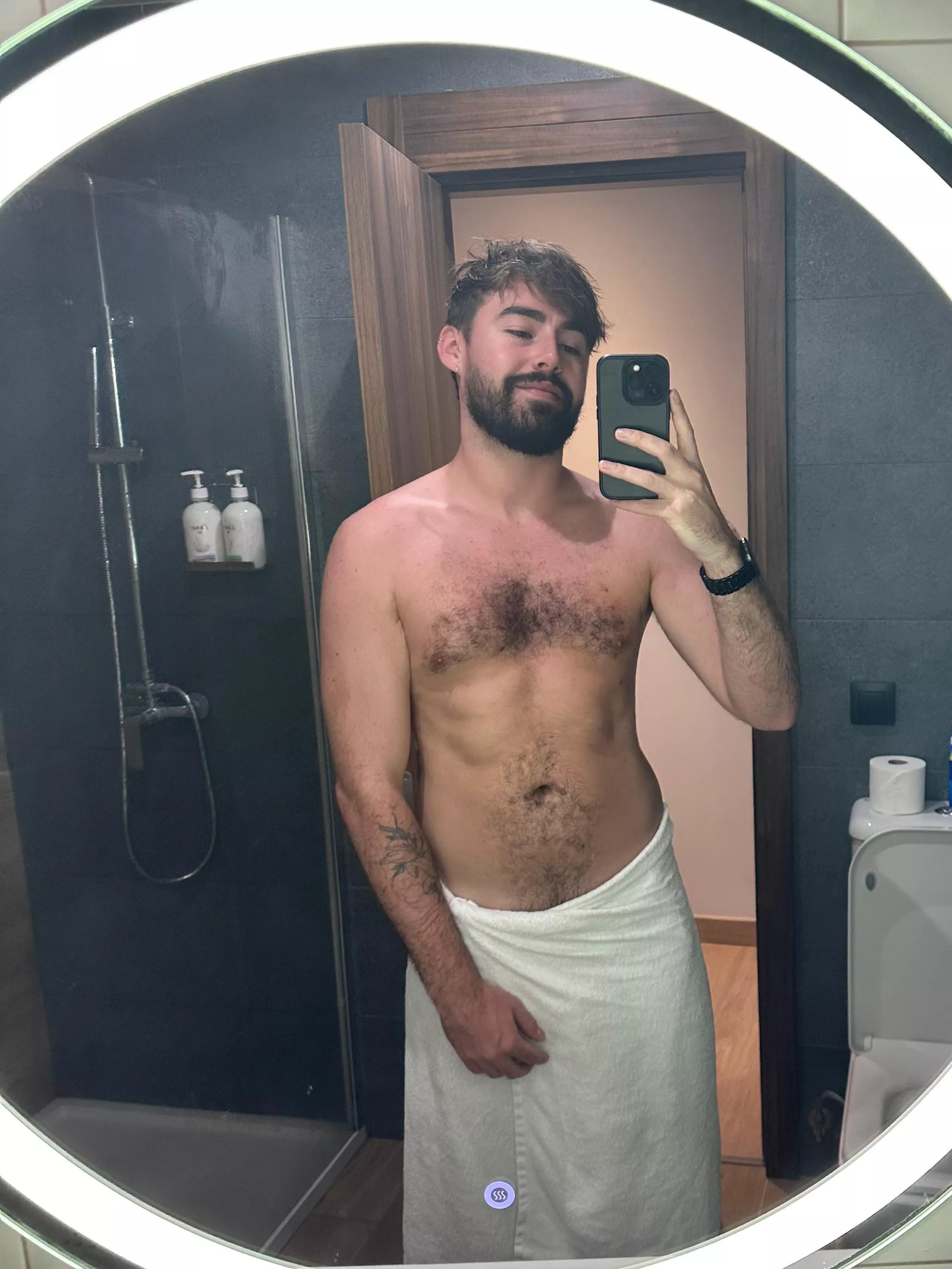 Fresh out the shower posted by Kinky-Otter2