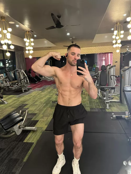 Get in there by Lbnzprnc