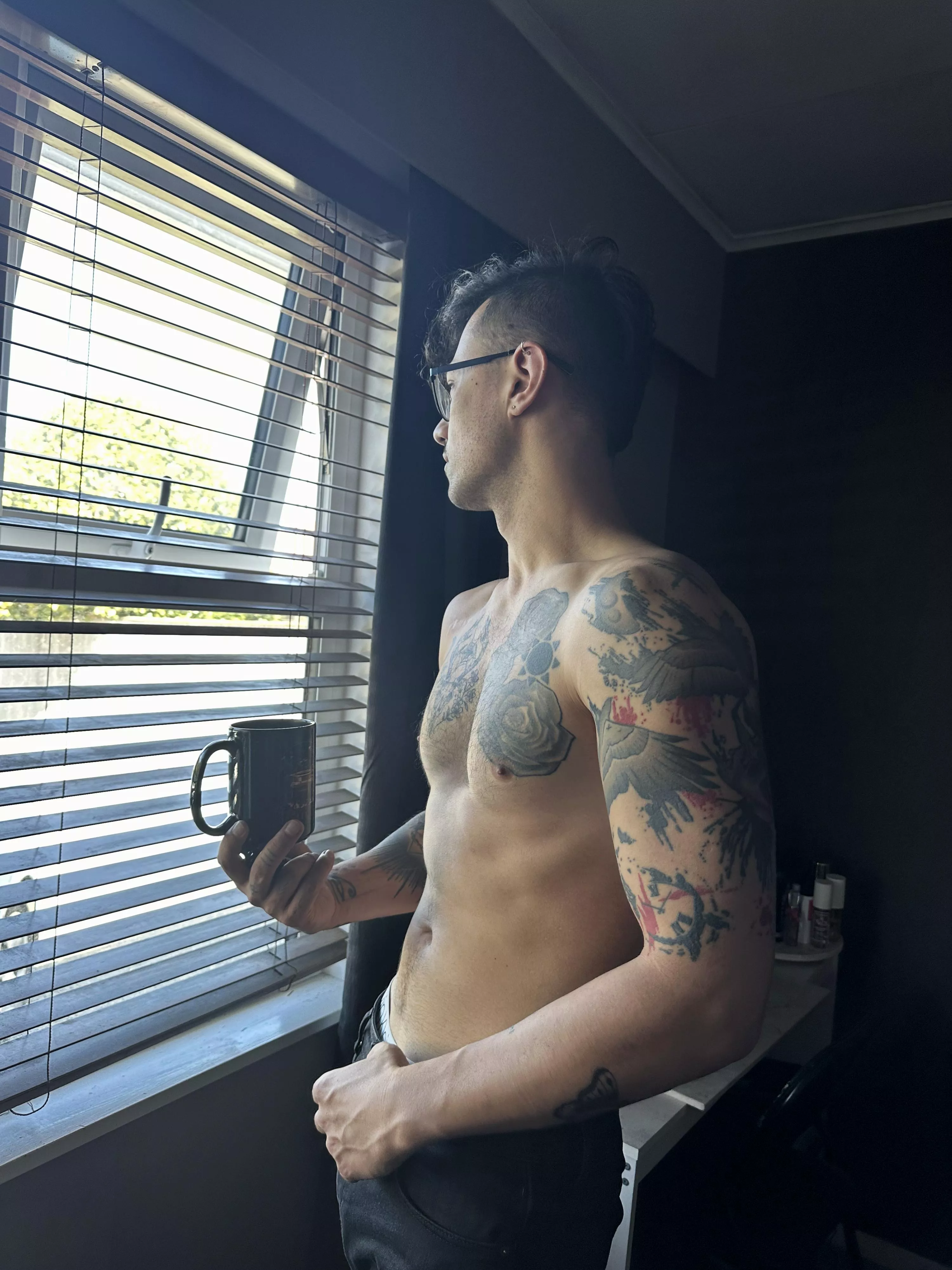 Good morning. Coffee? posted by Damon_Haze