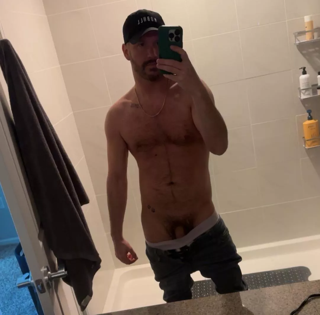 Got the beard...now someone give me a boner😈 posted by MidwestMess87