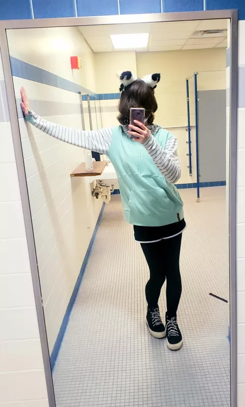 Haai. What're you upto? by bigbob654321