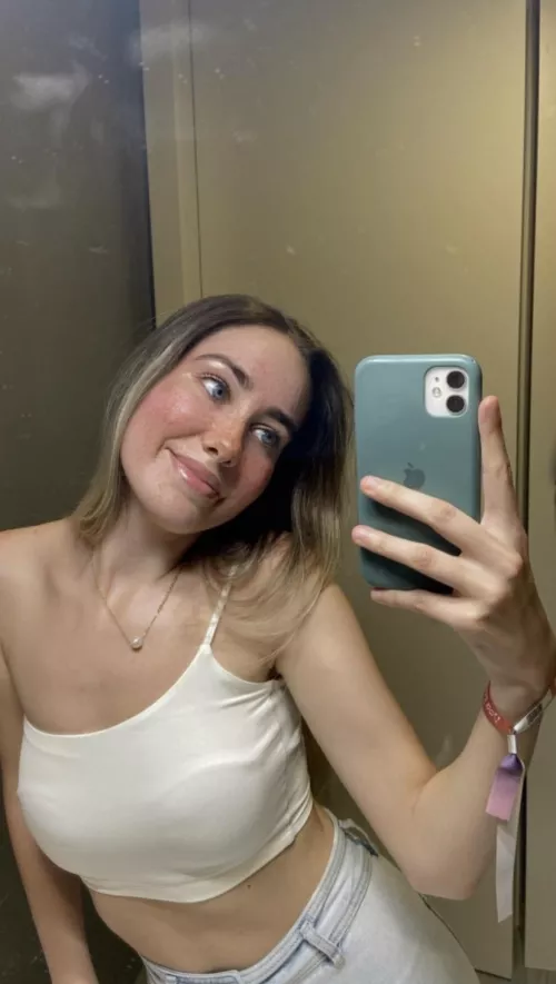 hope my freckles make me more attractive by scorpiobaby2