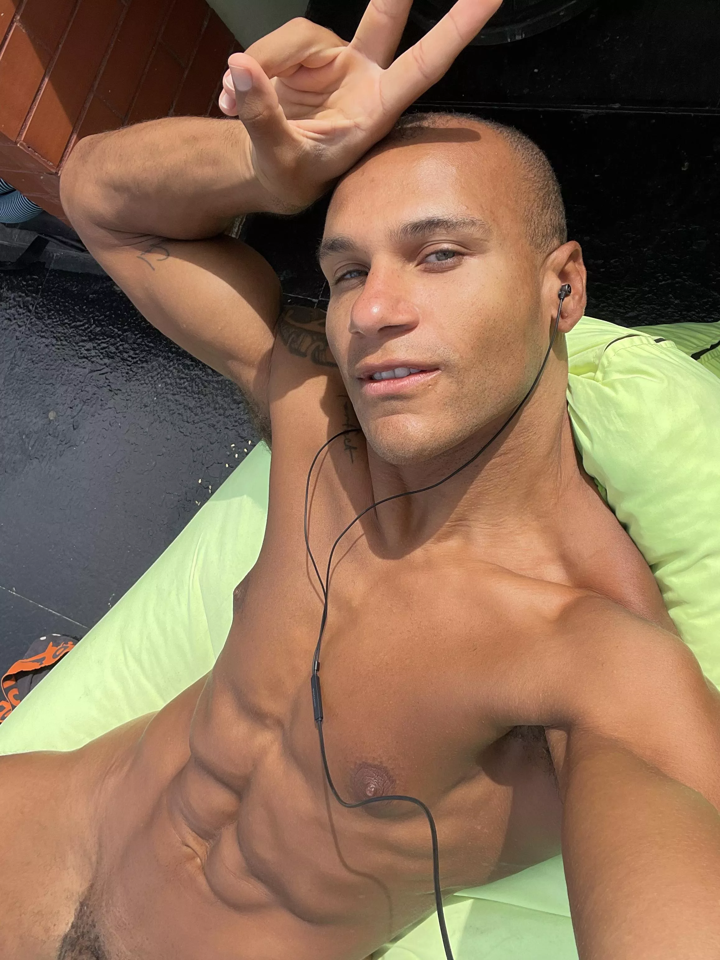 Hoping everyone likes my look posted by Dayonaryder