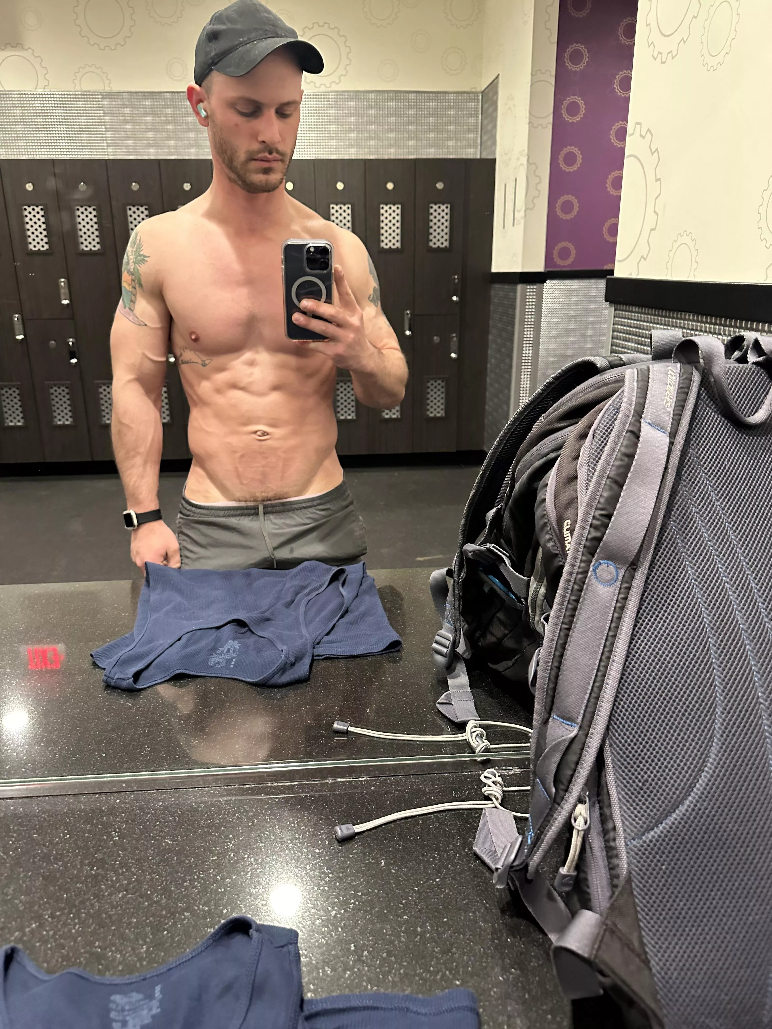 Hot gym days  posted by littlenicky420