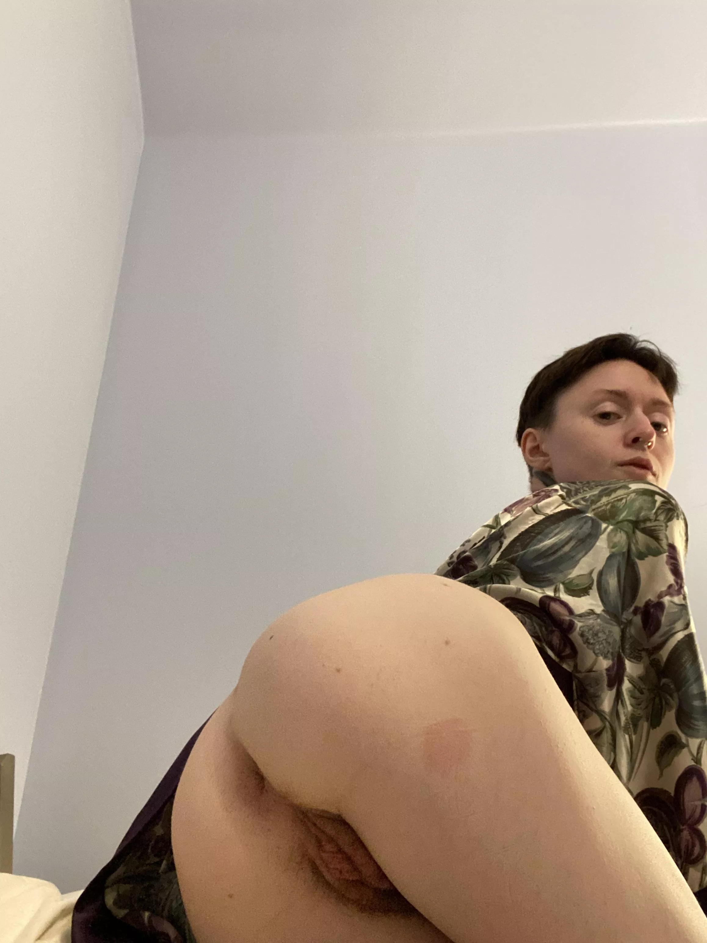 I mean I have a LITTLE hair to grab posted by quill_la_petite