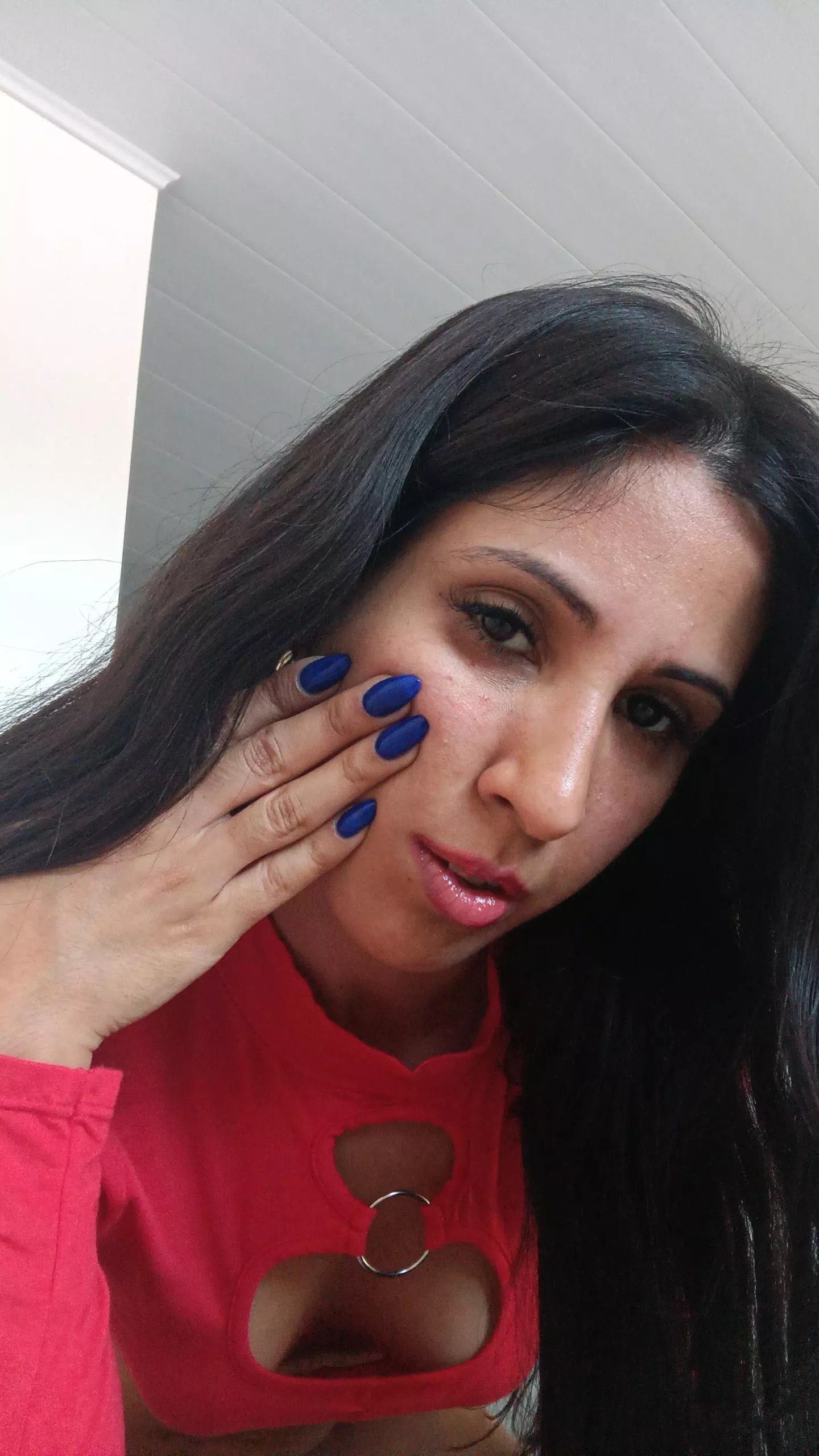 I think you should suck my pretty nails  posted by shinebitc