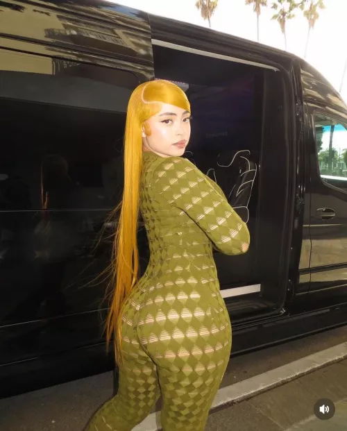 Ice Spice new post by OVOyoungozzy