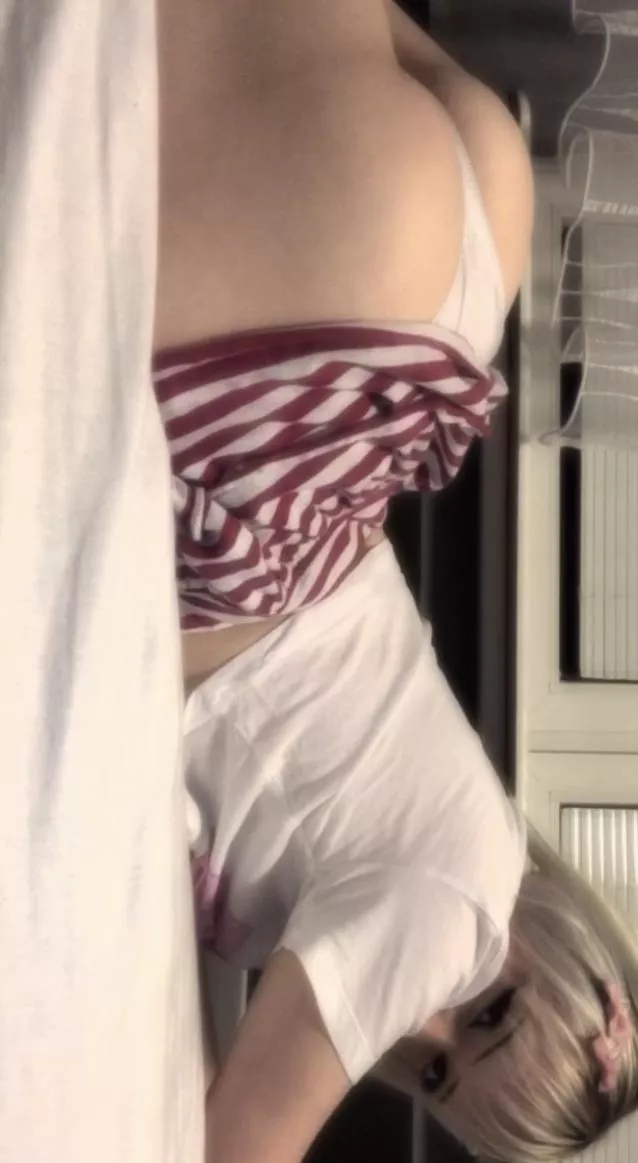 I'm just your princess today 😈🤭 posted by LynxFawx