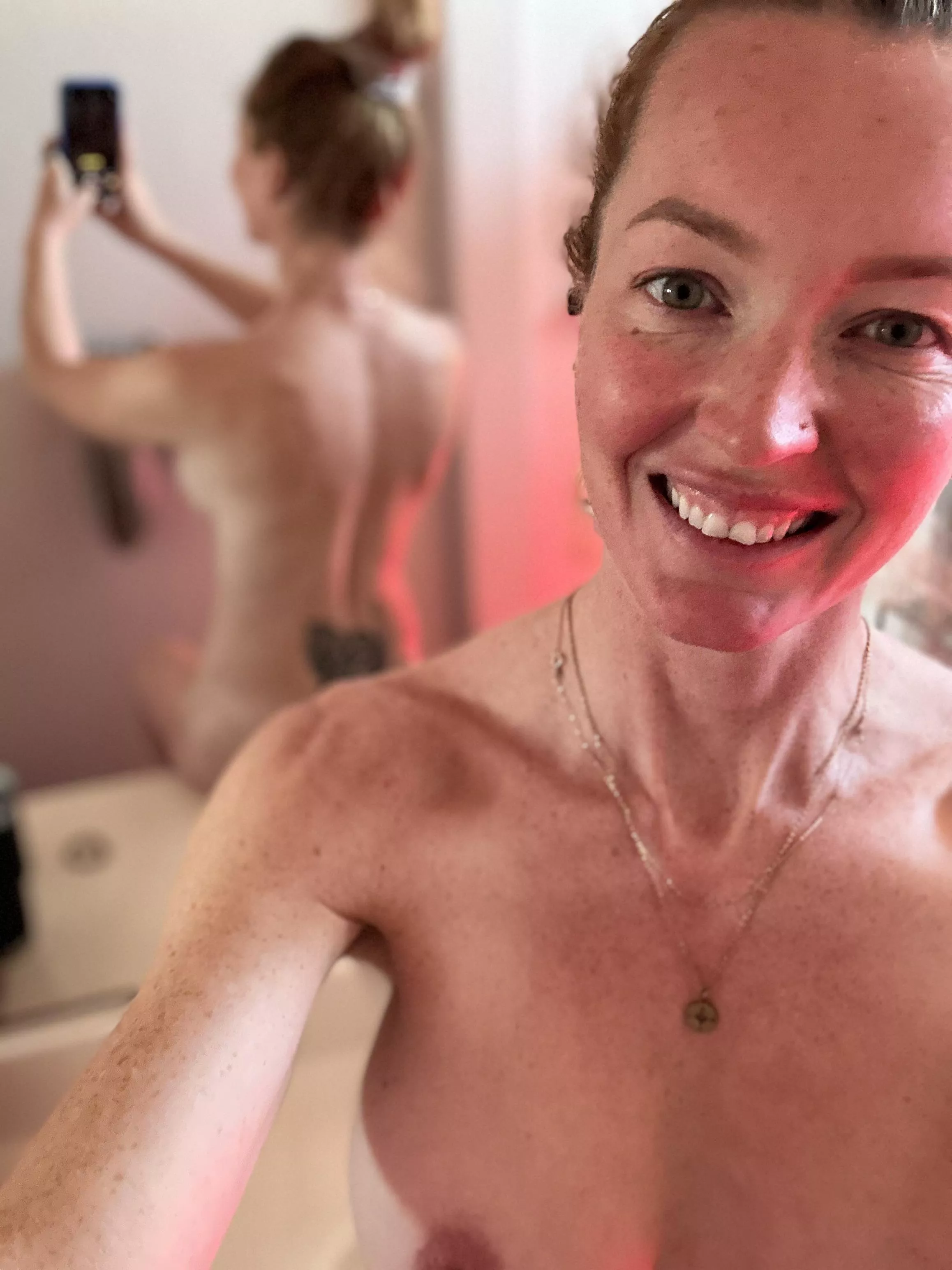 [IRTR] starting the day with some red light therapy.  posted by fitredd