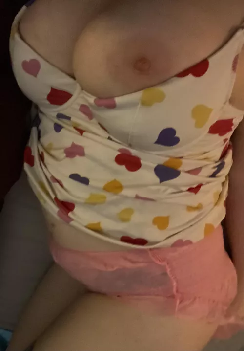 Looking for someone to suck on it please by handshit