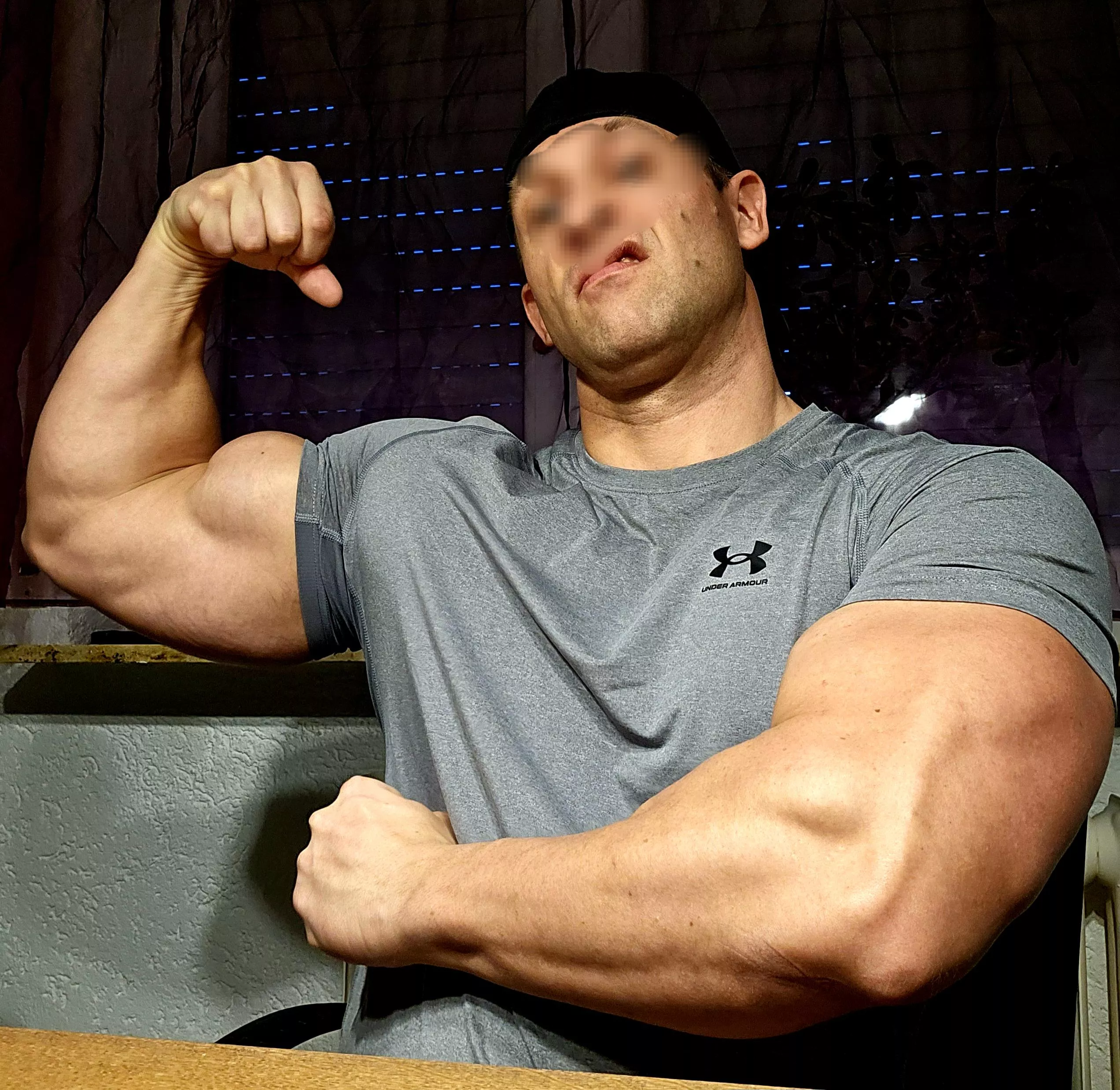 Massive 💪 posted by GermanMuscleBoss