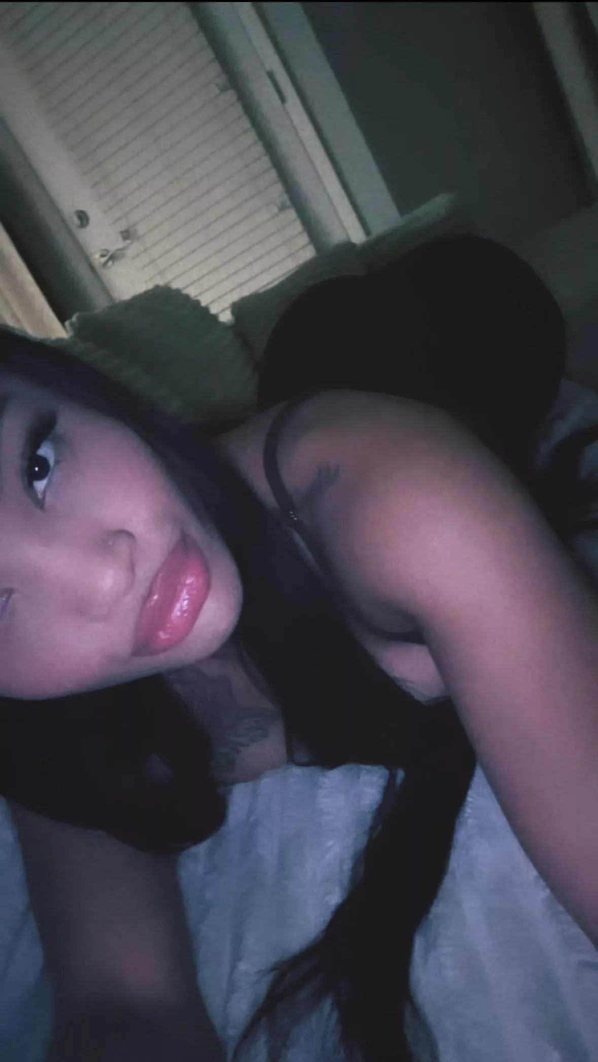 Me>>> posted by ItsRiBby