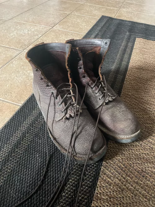 New Boot Goofin by lumberjack_pine