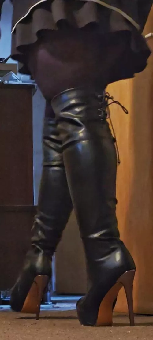 Overknee boots  by Phooeenniixx