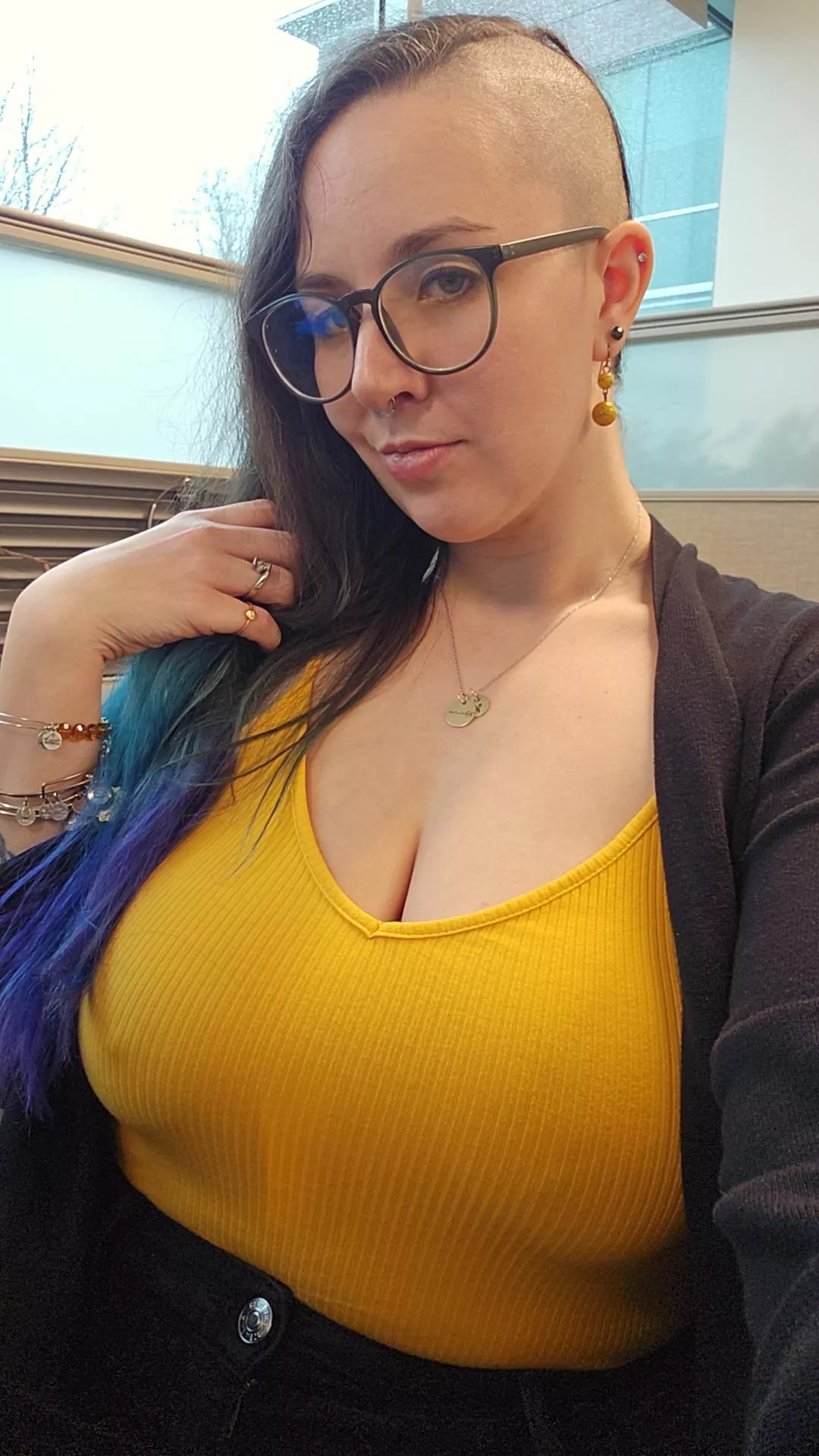 Ready to brighten your day 💛 posted by SatanicFruit-Loops