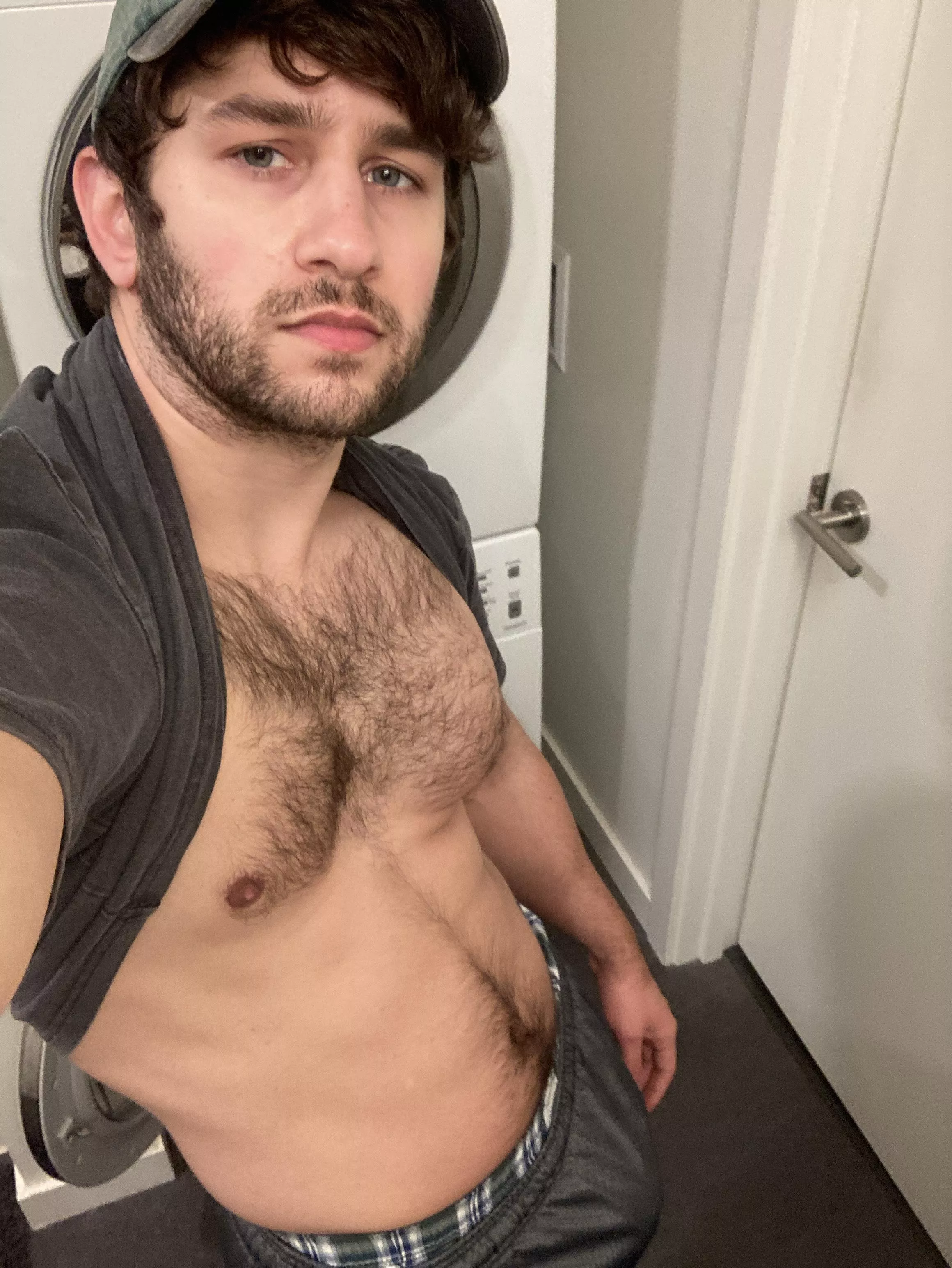 Selfie in the style of Tom Hardy (30) posted by leolyons_94