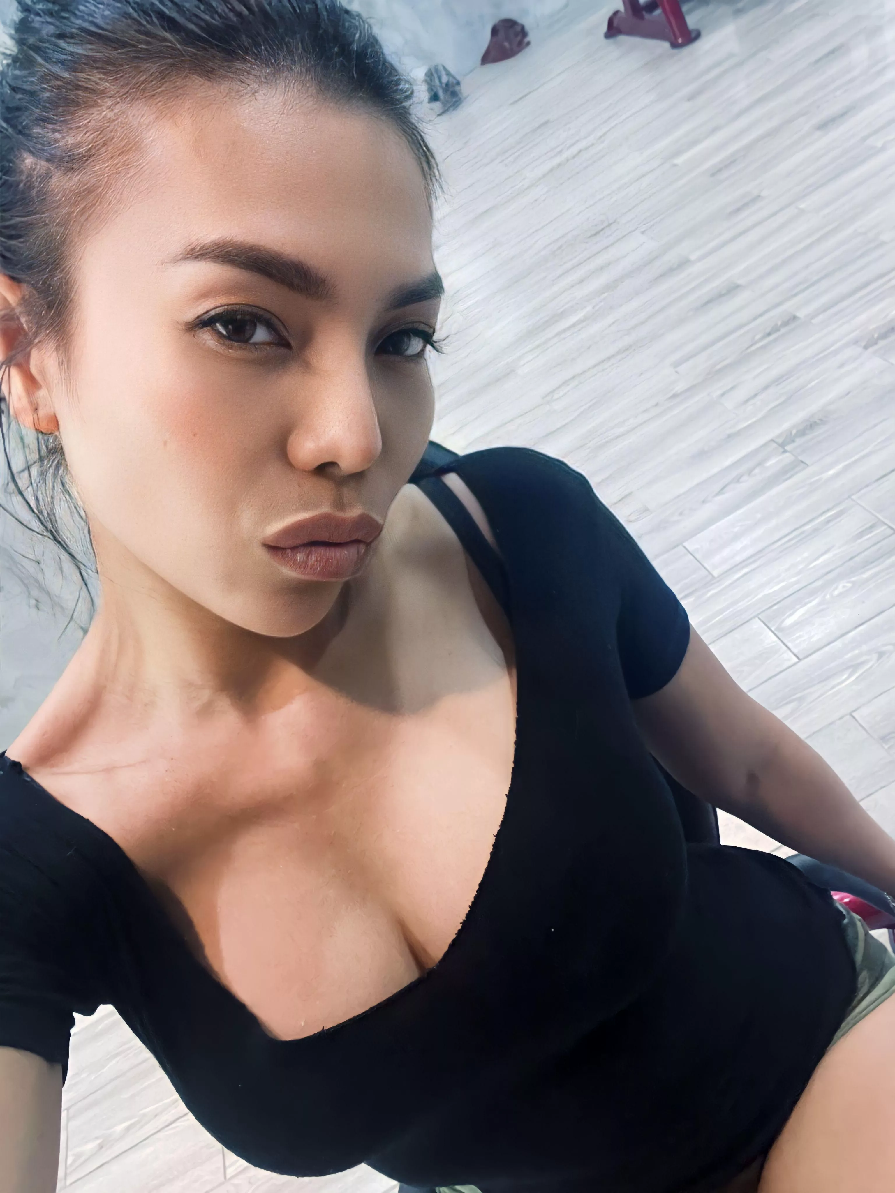 Sometimes I wish I had a strong man to dominate me posted by essanirvana