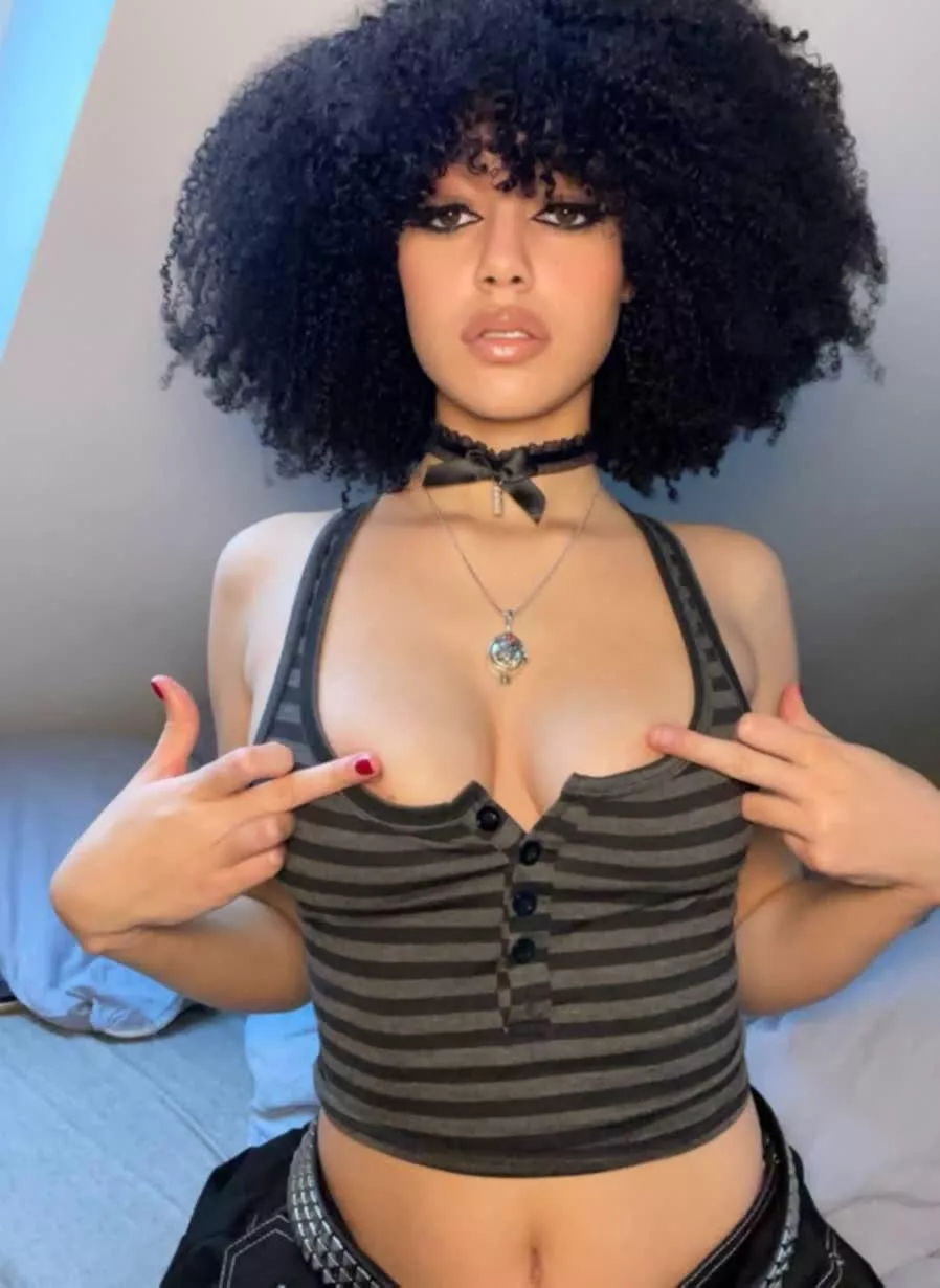 sparks fly and the hearts race! posted by AmpleAnna