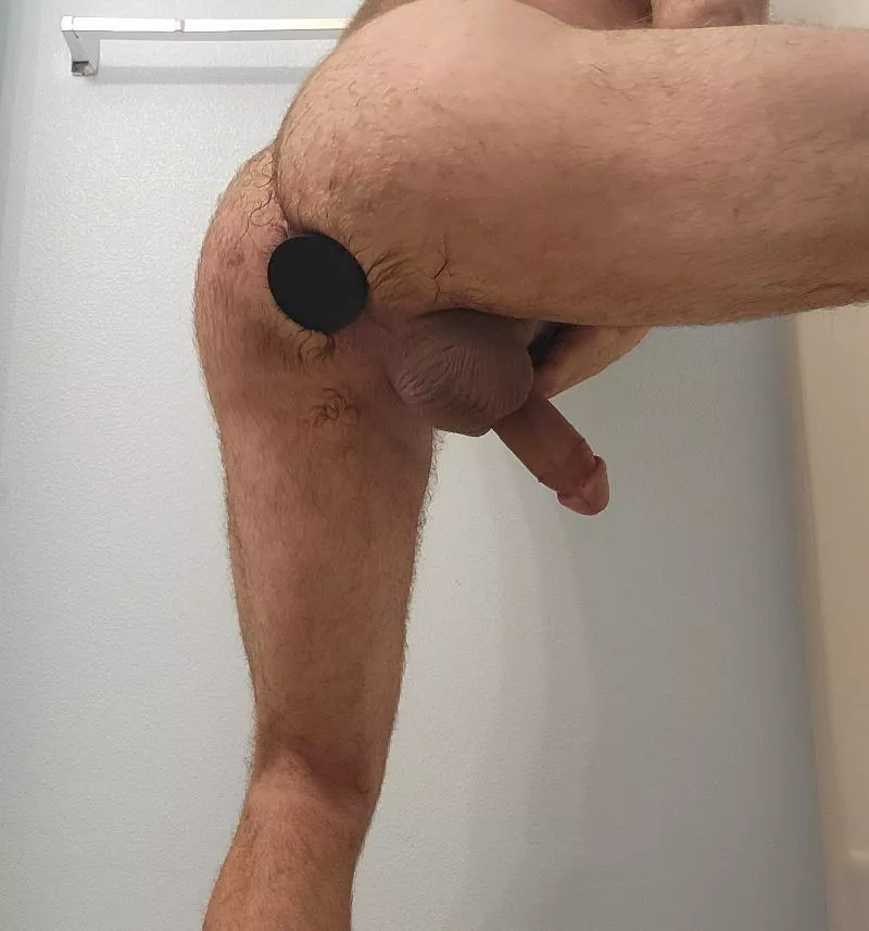 THIS A GOOD POSE posted by funotter2070