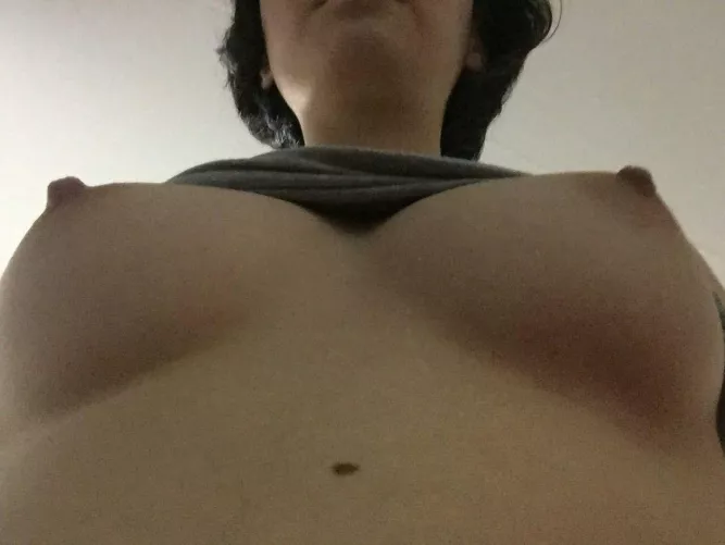 This angle makes my medium sized boobs look big. Wdyt? by Yourmoongirlie