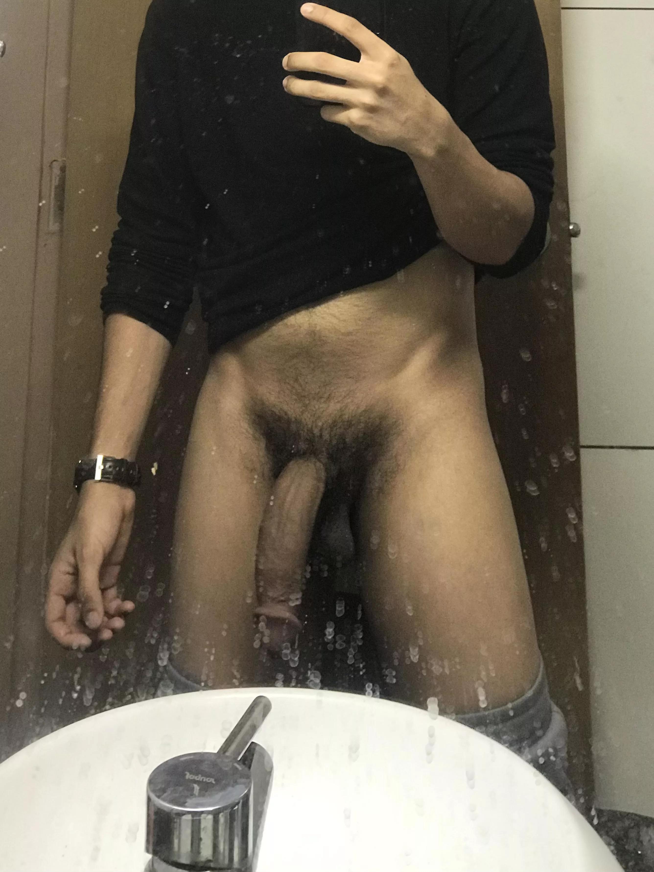 Wanna get roughed up by a 19yr old?👀 posted by yourfavyoungbbc