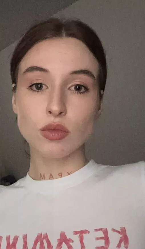 Would you want to find out how my wet coochie tastes? posted by pplklp