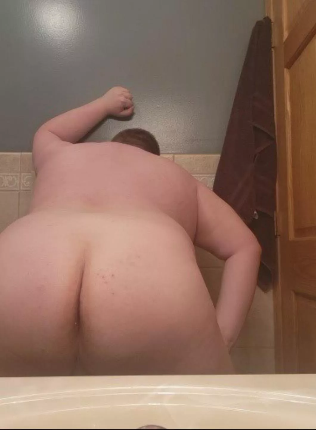 (26) DMs are open  posted by Chubbybottom9726