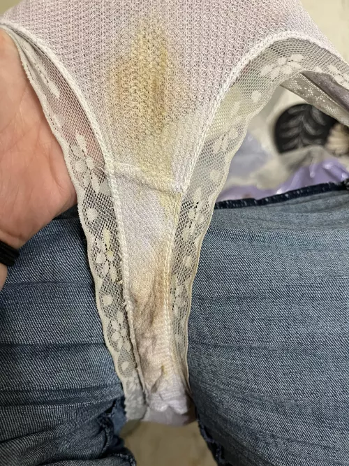 6 months pregnant ! Who has a pregnancy kink  by Sexymilfwtf