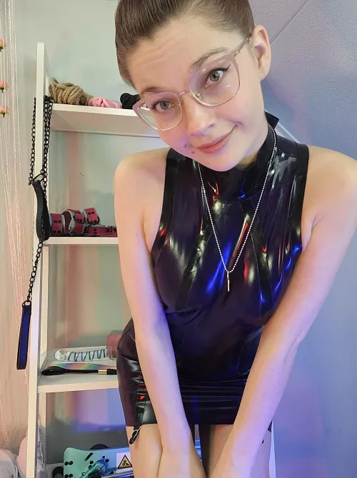 all you need to do is listen to me by petitesubkitten