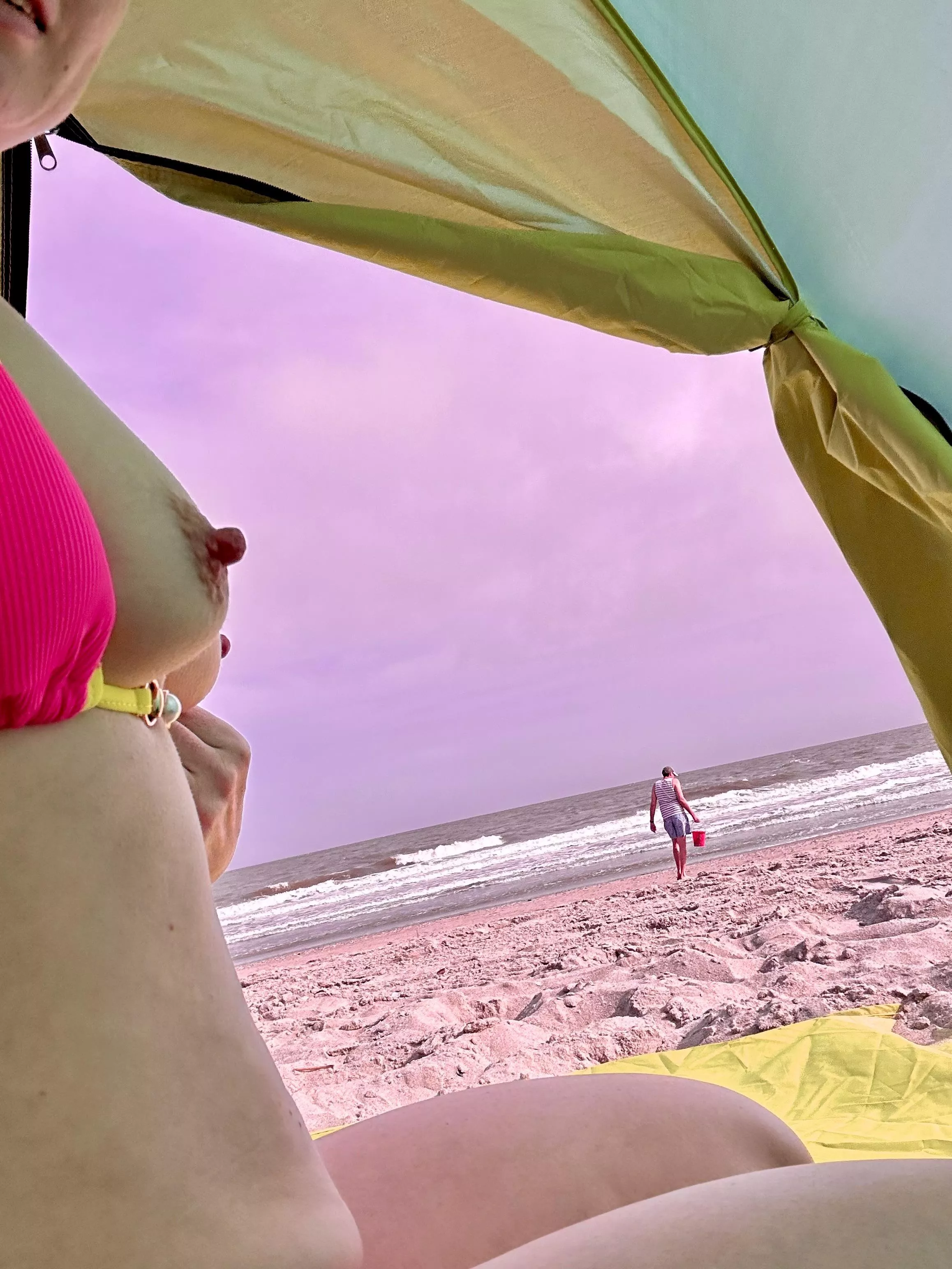 Always look for naughty moms at the beach posted by tryingnewthings86