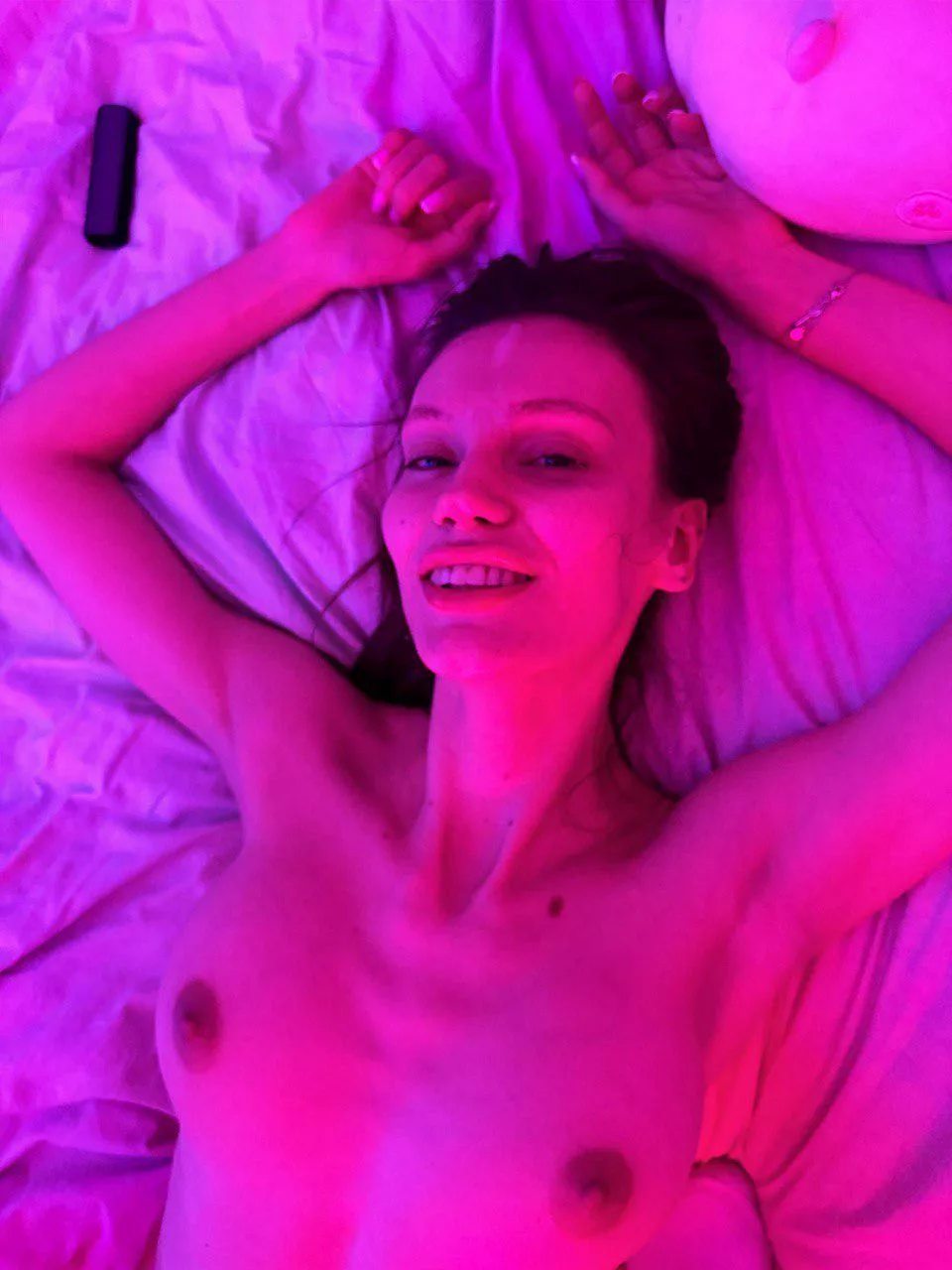 Because of the color of the lamp it's hard to see, but the main thing is that this light made my dick feel good since I'm lying there with cum all over my face. posted by auocamille