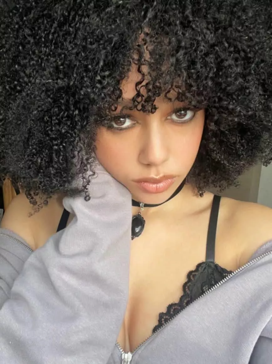 cheek hurts.. posted by Samiraxoxodarky