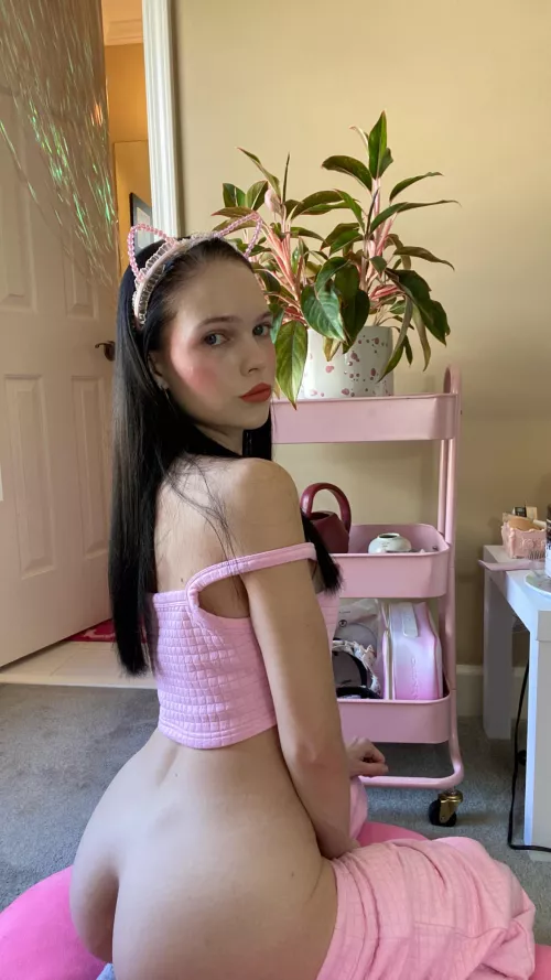 do u think i’m a good kitty?  by lorenblxck