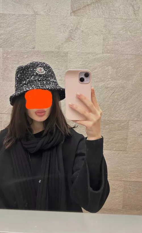 F4Fb/tf my last post went viral so in cause you haven’t seen it mommy is still looking for a sub slut who id going to obey me. (I don’t charge) by SellEquivalent4744